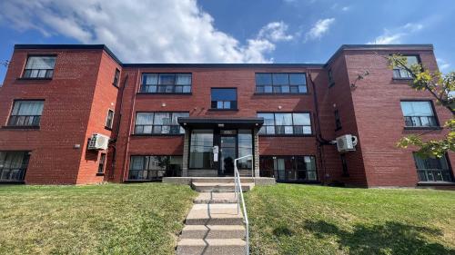 2419 Keele Street, Toronto