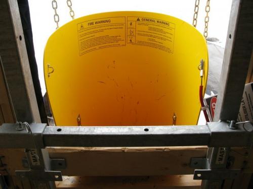 2013-03-22 040 PP-C-garbage-chute