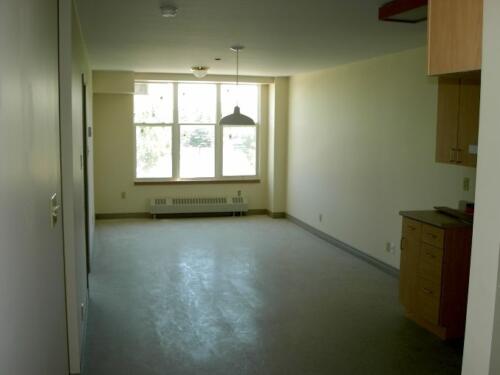 202-living-and-dining-room-in-2-bedroom-unit-06-01-05