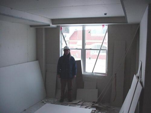 170B-AdeneByUnitWindow-12-24-04